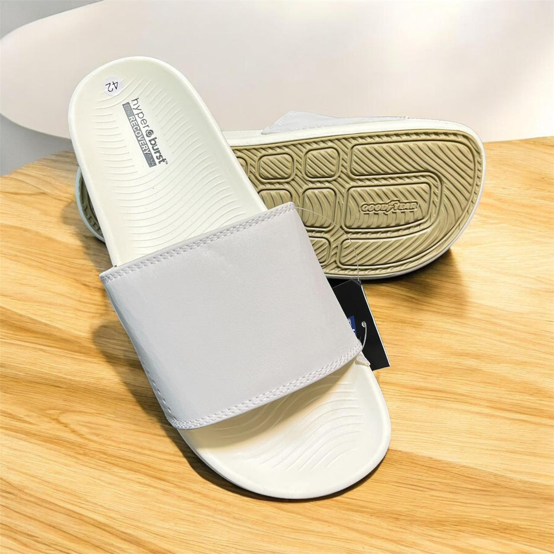 SKECHER HYPER BURST – BEIGE S – PREMIUM COMFORT