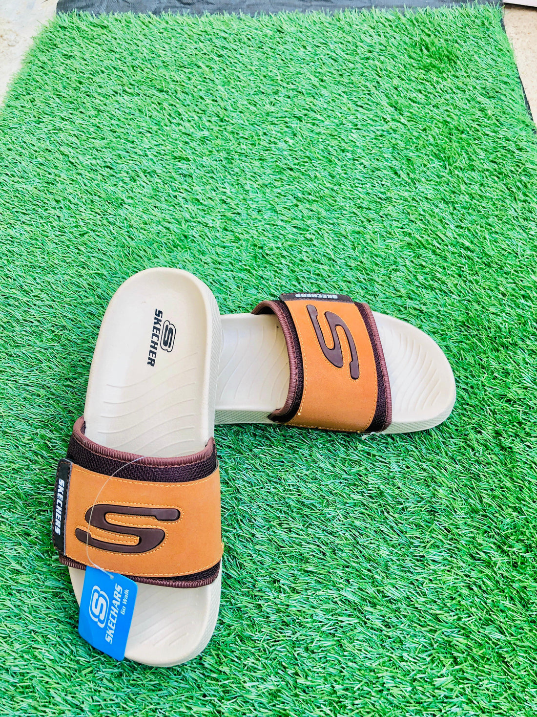 MEN SKECHERS SLIPPERS